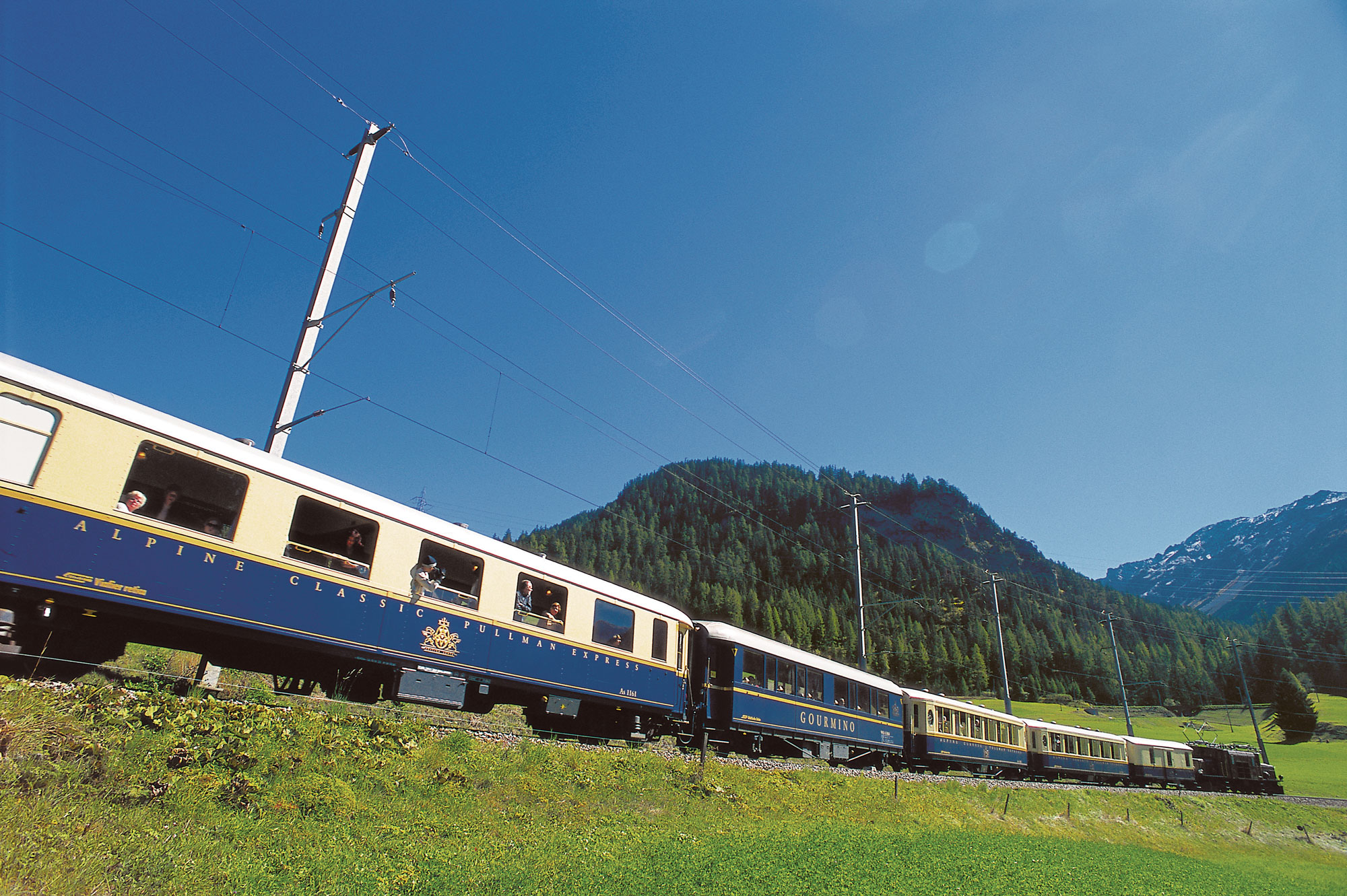 Der Alpine Classic Pullman Express in voller Fahrt